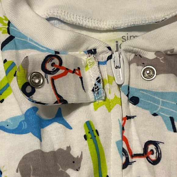 Simple Joys made by Carter’s Onesies Size 2T - Picture 6 of 9